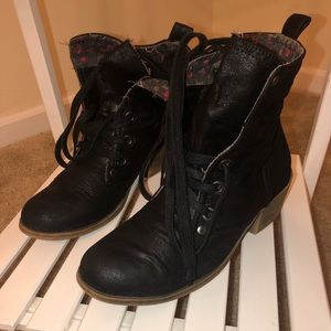 Black Roxy Combat Boots